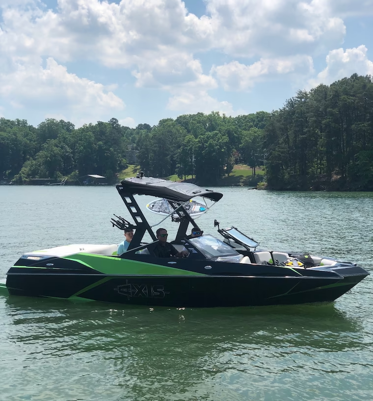 2018 Axis A22 · Green & Black on Lake Hartwell, SC